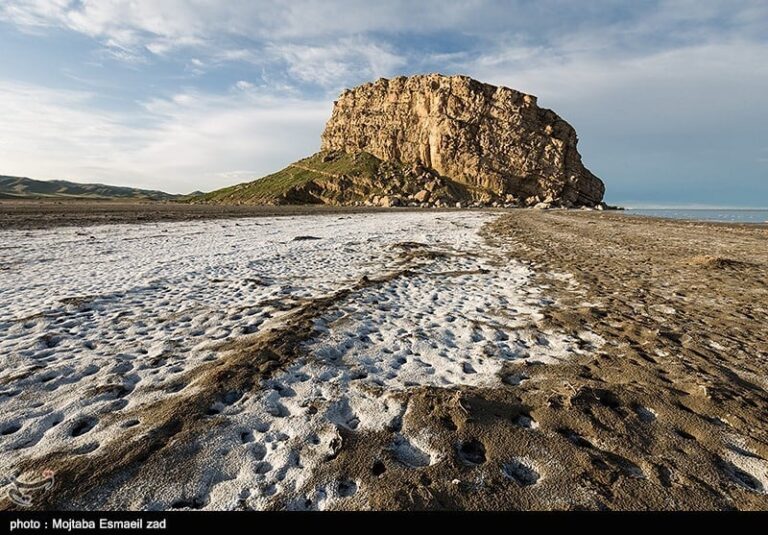 Kazem Dashi; Huge Rocky Structure In Middle Of Lake Urmia