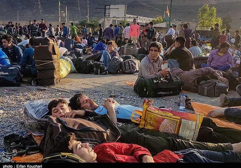 Afghan Immigrants Leaving Iran after Devaluation of Iranian Currency