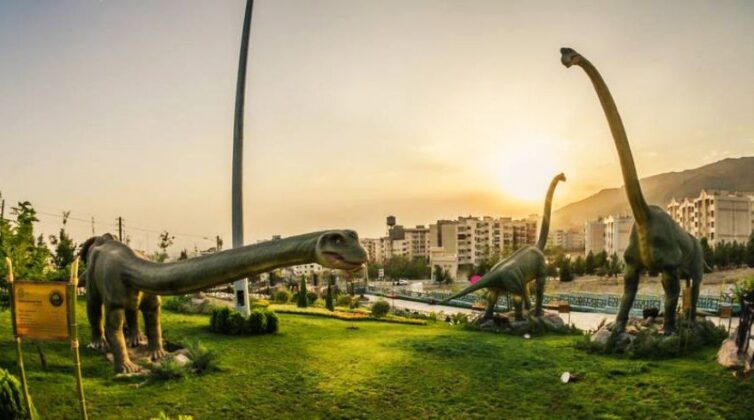 Tehran Jurassic Park: Dinosaurs in Capital