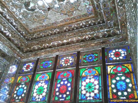 Iran’s Beauties in Photos: Historic House of Zinatolmolk