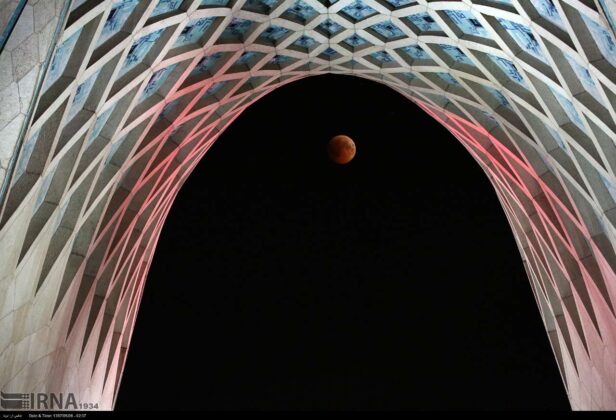 Longest Lunar Eclipse of Century_in iran