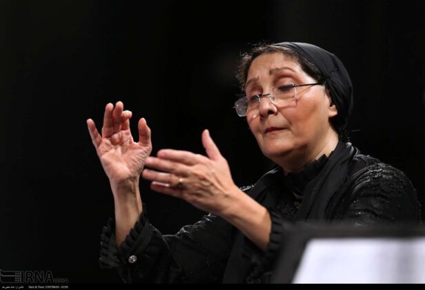 First Female Conductor Directs Iran’s National Orchestra