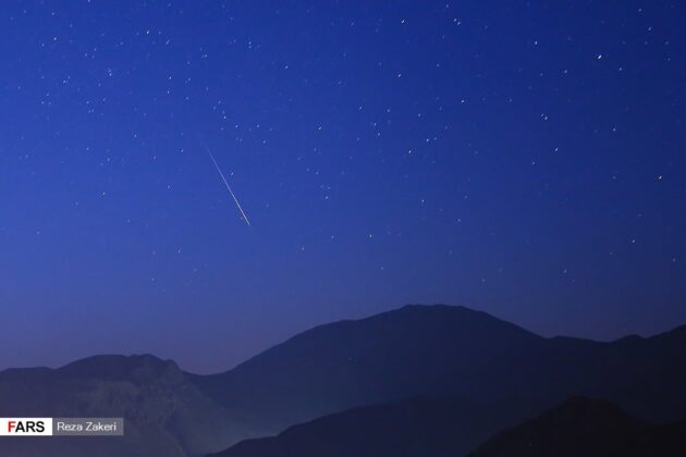 Stargazers in Iran Stunned by Perseid Meteor Shower