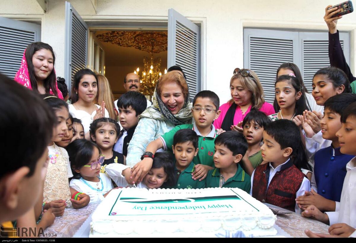 Pakistanis Mark Independence Day in Tehran