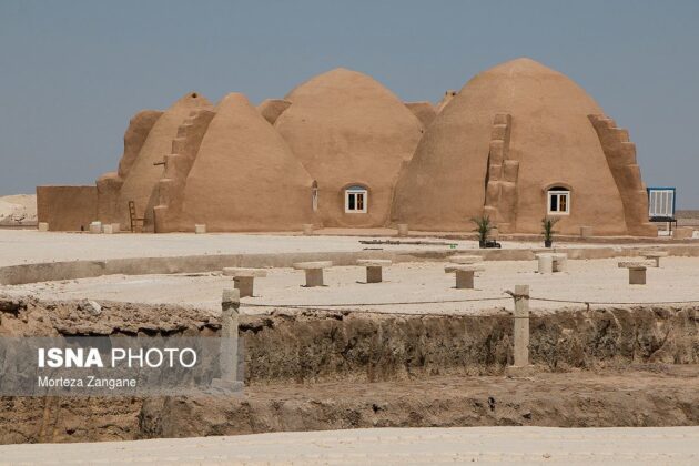 Potash Complex: Dreamy Residence in Heart of Iran Deserts