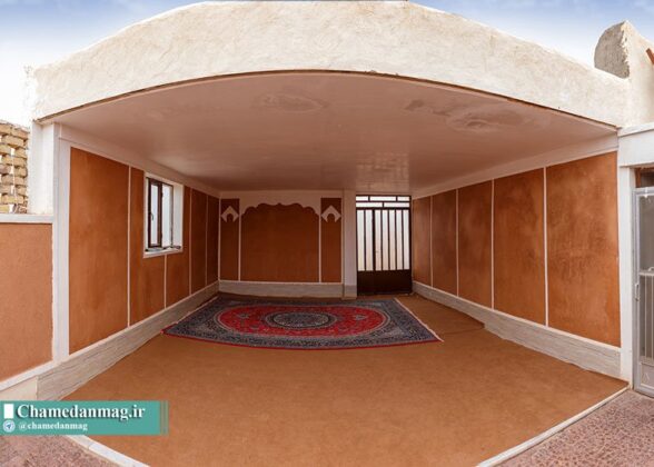 Potash Complex: Dreamy Residence in Heart of Iran Deserts