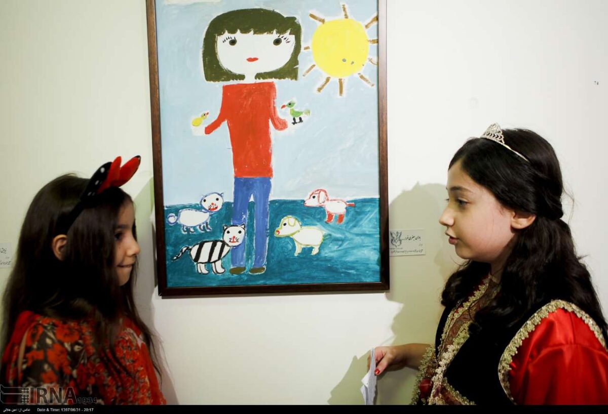 Iranian Children Use Painting to Call for Global Peace    