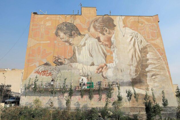 Mural by Two Australian Artists Unveiled in Tehran