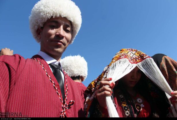 Eight Turkmen Couples Hold Joint Wedding in Traditional Style