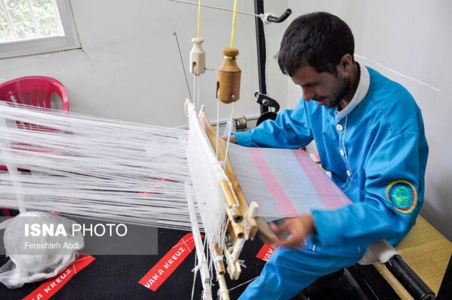 Disabled Iranians Making Handicrafts to Make Ends Meet