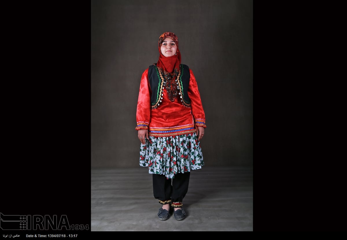 Iranian girl in traditional Azari costume.  Traditional outfits,  Traditional dresses, Women