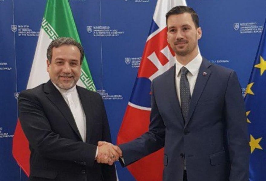 Iran, Slovakia Call for Expansion of Ties