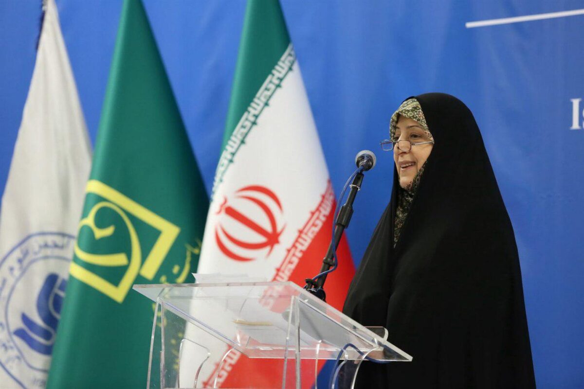 ‘Iranian Women Running Economic Campaign against US Bans’ 1 ‘Iranian Women Running Economic Campaign against US Bans’