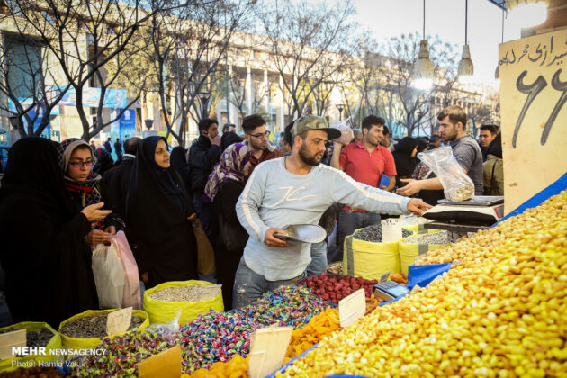 Iranian Markets Busy on the Eve of New Year