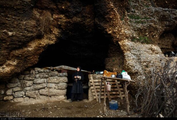 Two Families Living Primitive Life in Southern Iran 3
