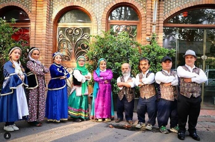 Café Nanism; A Cozy Place in Tehran Run by Short People