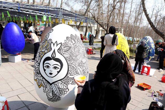 Pre-Nowruz Festival of Coloured Eggs Underway in Tehran