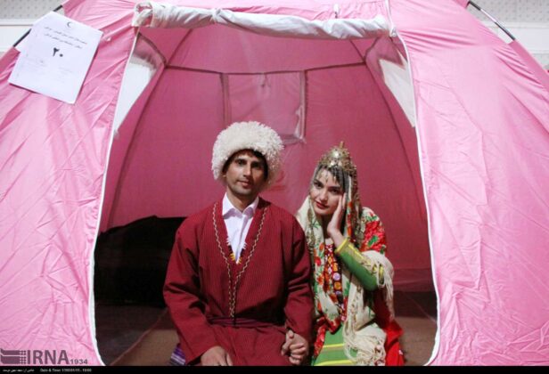 Dozens of Flood-Hit Couples Hold Wedding Ceremonies in Iran