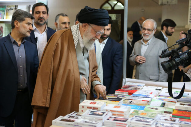 Iran’s Leader Pays Visit to Tehran International Book Fair