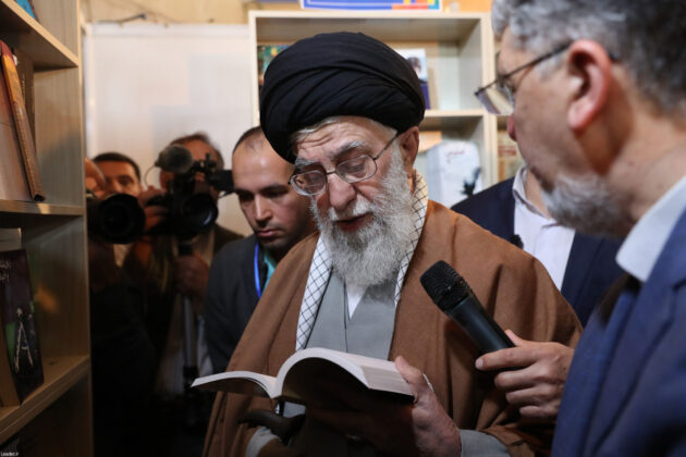 Iran’s Leader Pays Visit to Tehran International Book Fair