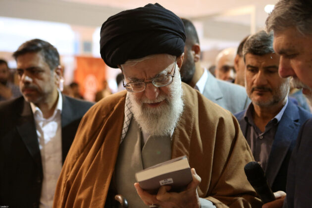 Iran’s Leader Pays Visit to Tehran International Book Fair
