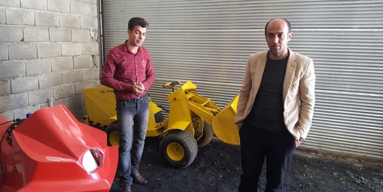 Iranian Inventors Develop Solar-Powered Loaders