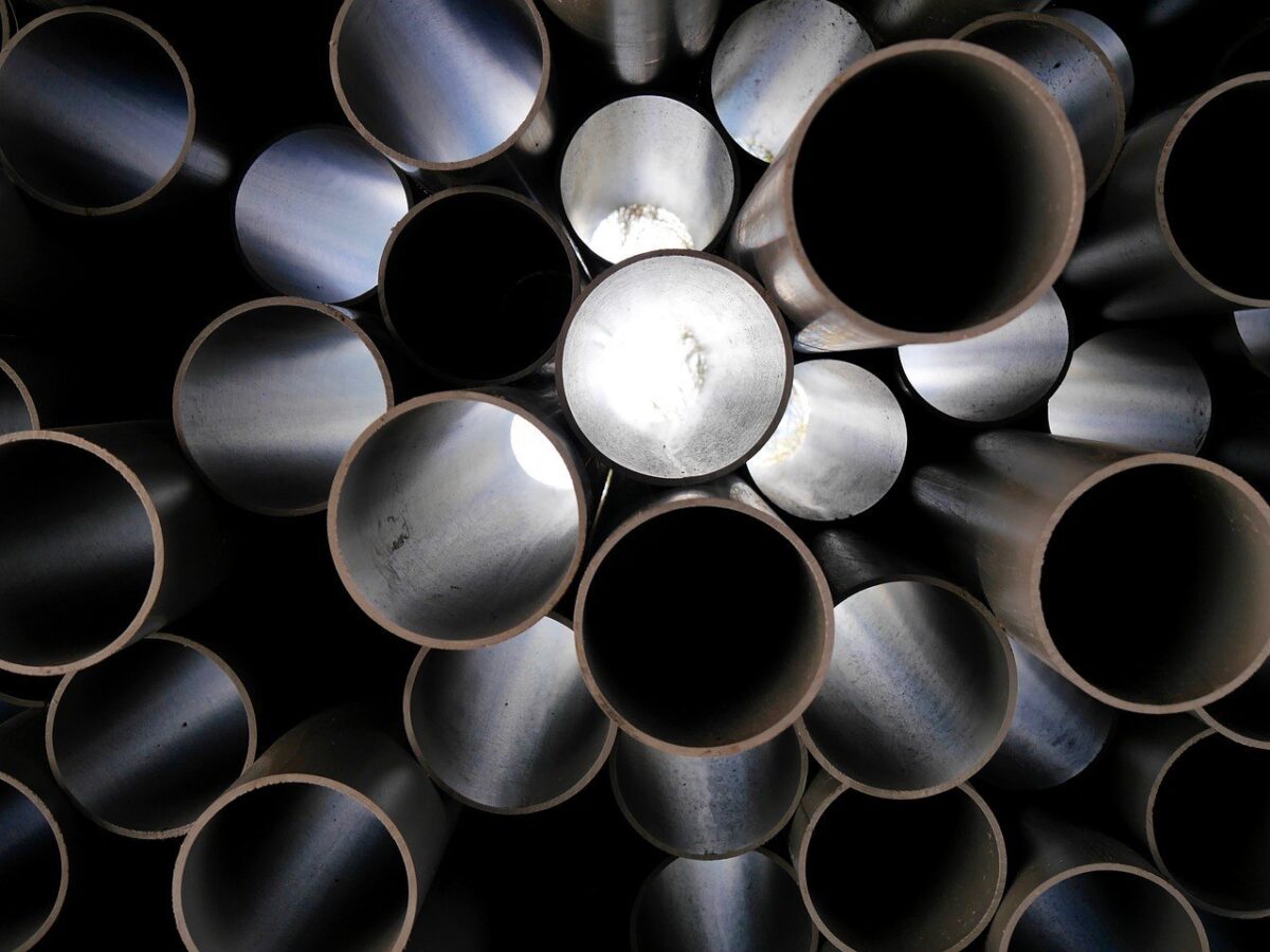 Iran’s Nano Pipe Exports Increased by 60 Percent