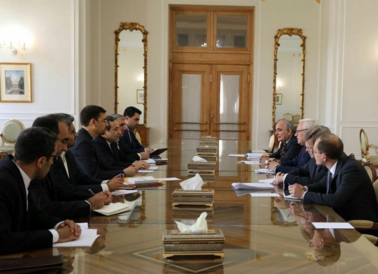 Iranian, Russian Diplomats Discuss JCPOA in Tehran