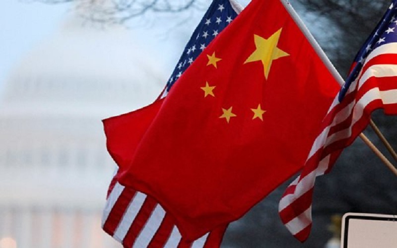 China and united states flags