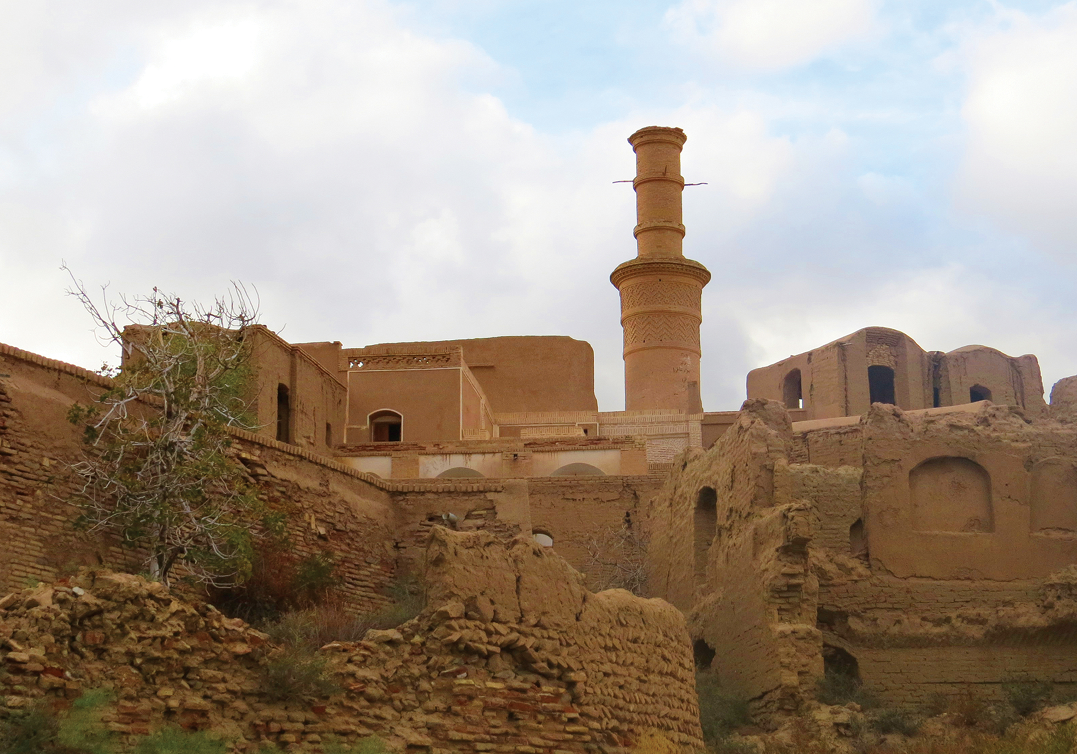 Kharanaq: Ancient Village in Heart of Iranian Deserts