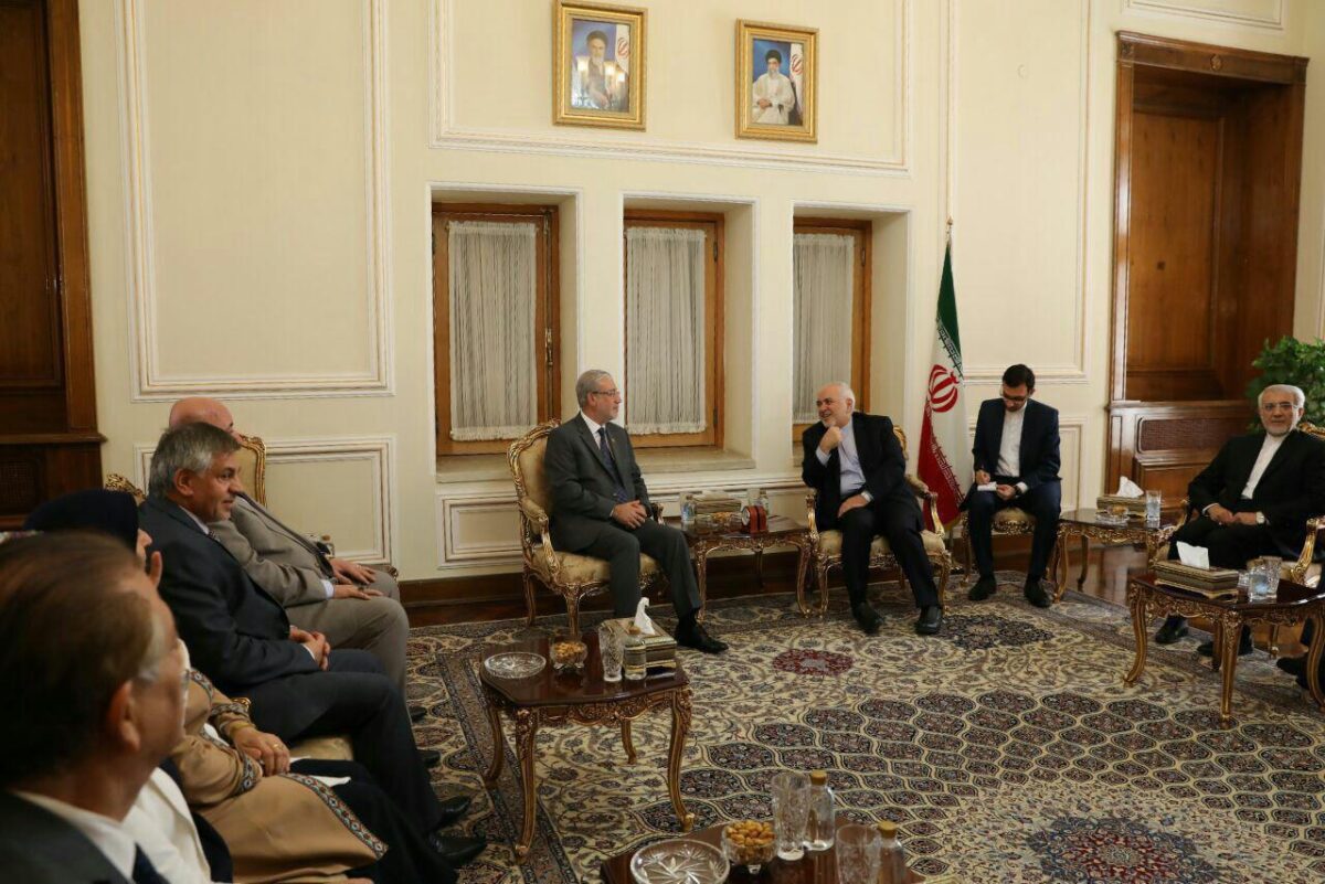 Iran, Iraq Discuss Expansion of Regional Cooperation