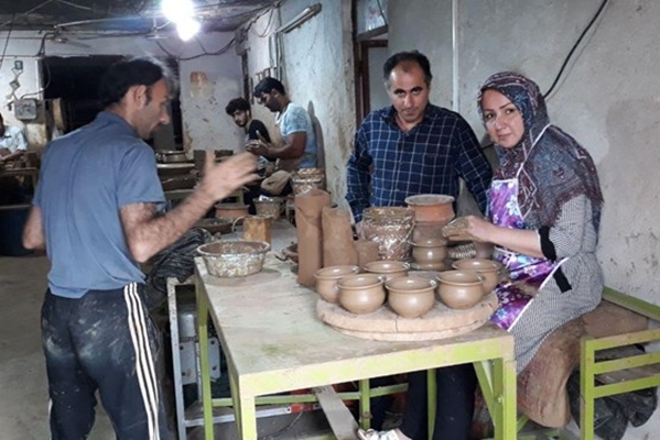 Story of Pottery Entrepreneur Who Started from Ground Zero