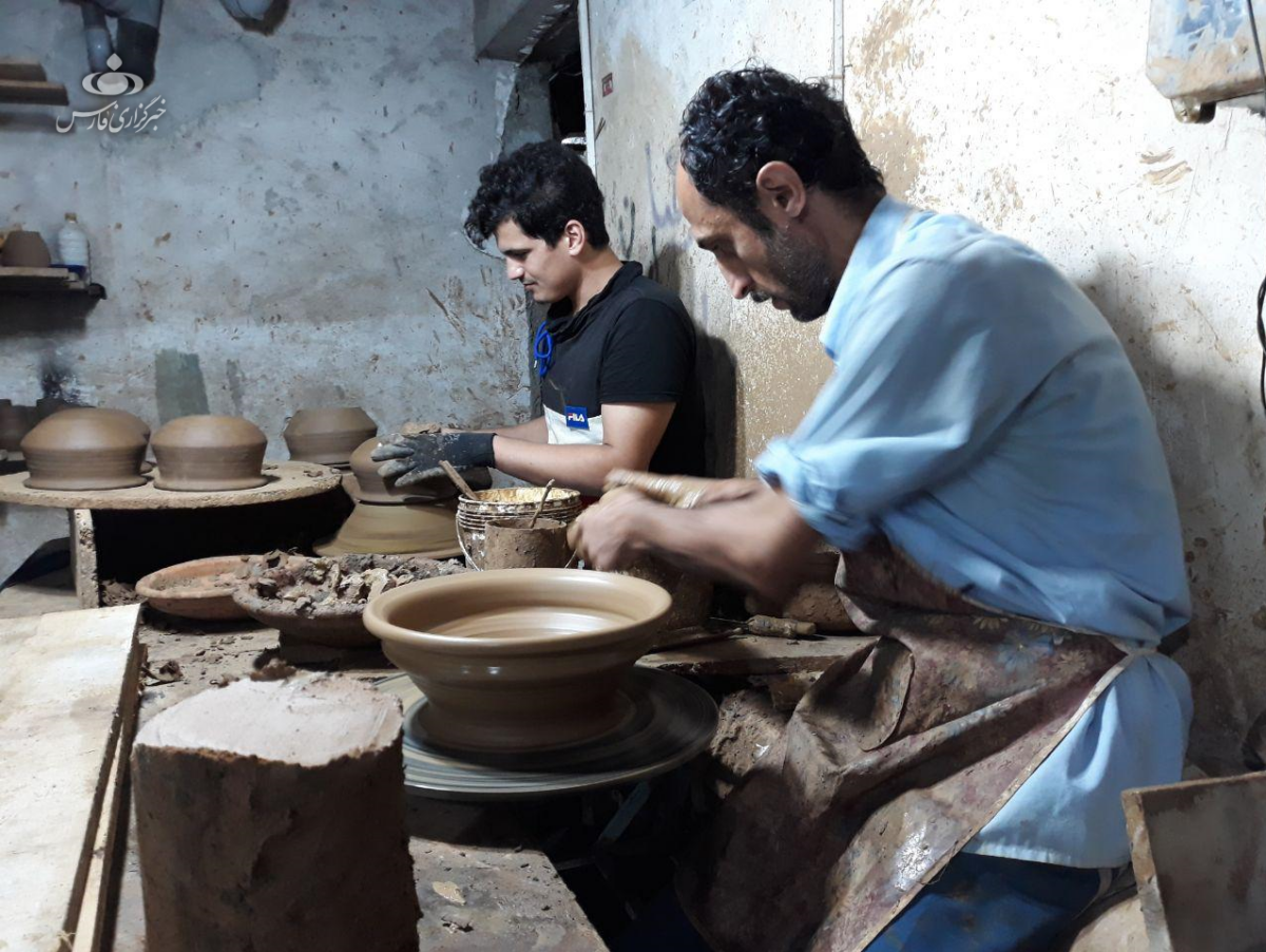 Story of Pottery Entrepreneur Who Started from Ground Zero