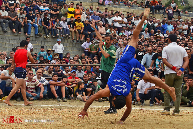Traditional ‘Locho’ Wrestling Contest Held in Mazandaran