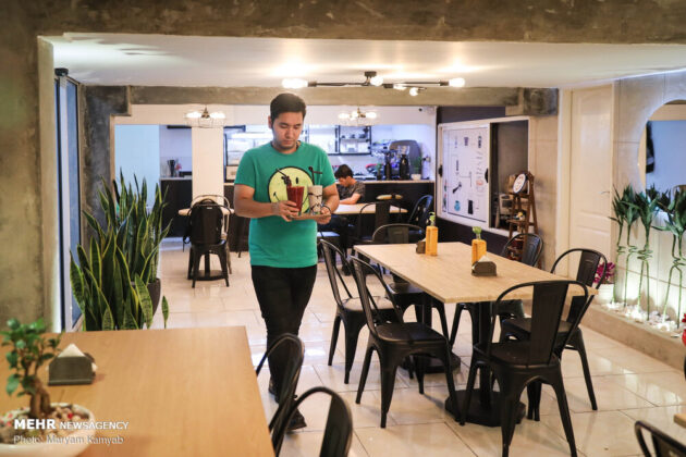 Afghan Immigrants Running Cozy Café in Downtown Tehran