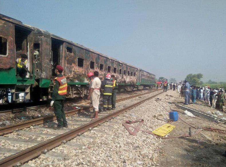 64 Killed in Train Fire in Pakistan