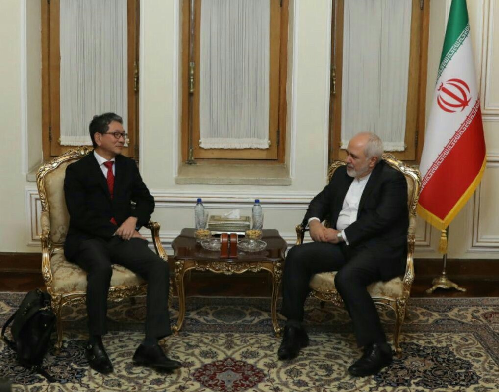 Mohammad Javad Zarif and Japan Senior Deputy Minister for Foreign Affairs Takeo Mori