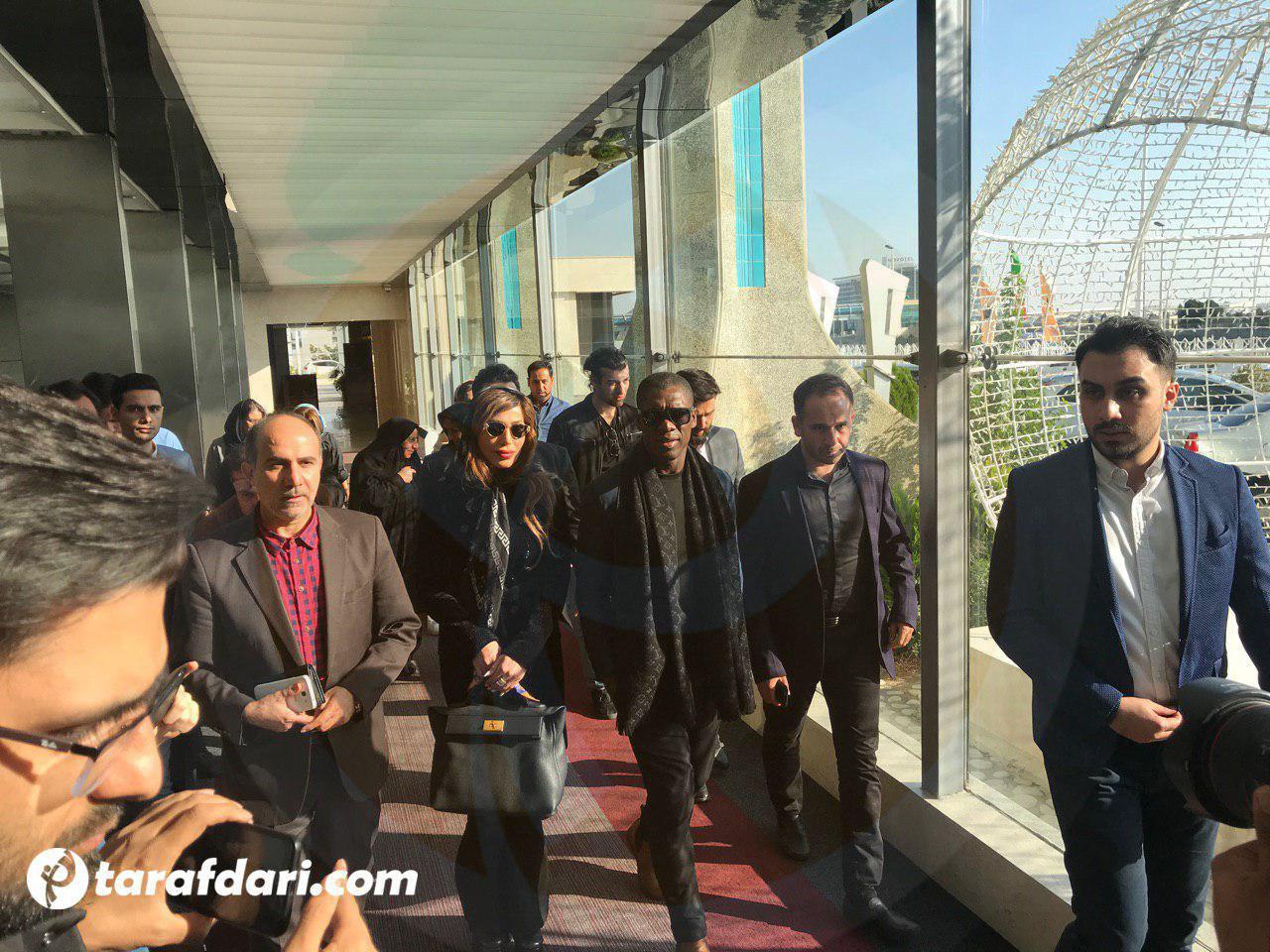 Dutch Football Legend Seedorf Enjoys Warm Reception in Iran