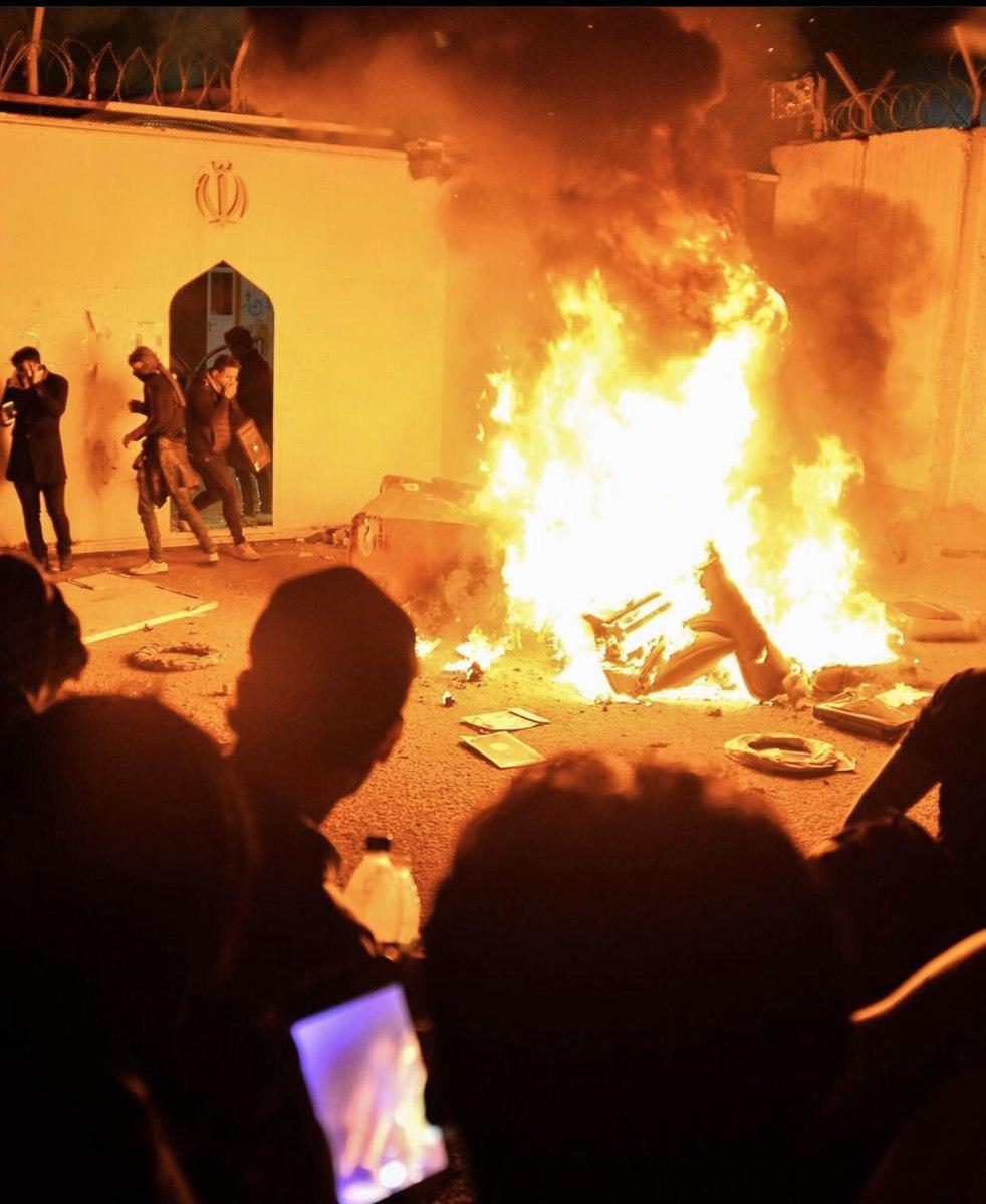 Iraqi Rioters Storm, Torch Iran Consulate in Najaf
