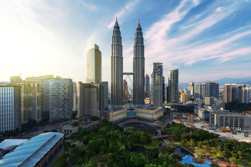 A Simple and Hassle Free Process to Obtain Malaysia Tourist Visa