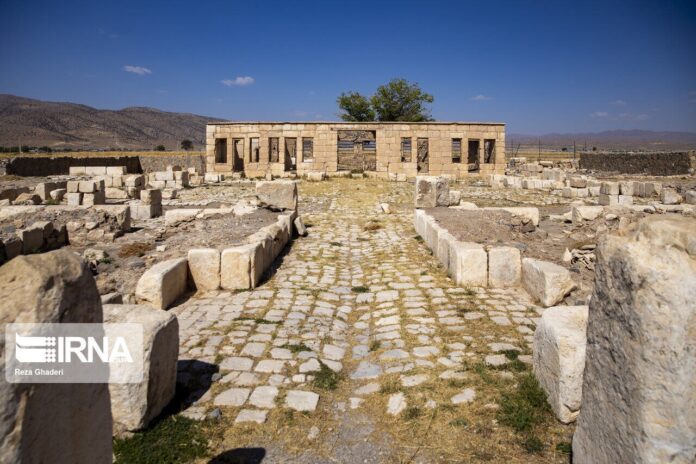 Achaemenid Pool Discovered in Iran’s Pasargadae