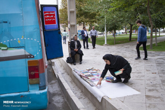 Iranian Girl Converts Minibus into Lovely Mobile Bookstore