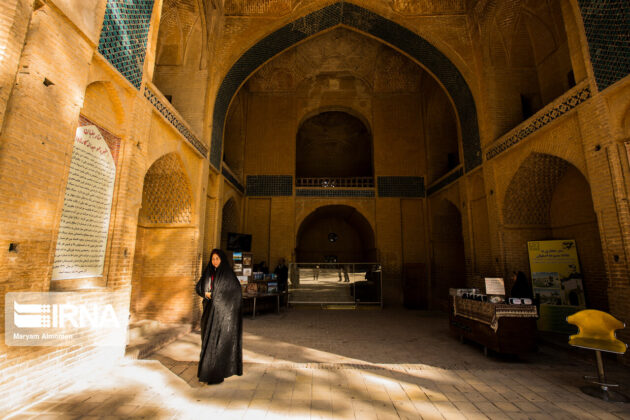 Menar Jonban A Wonder of Persian Architecture in Isfahan 7
