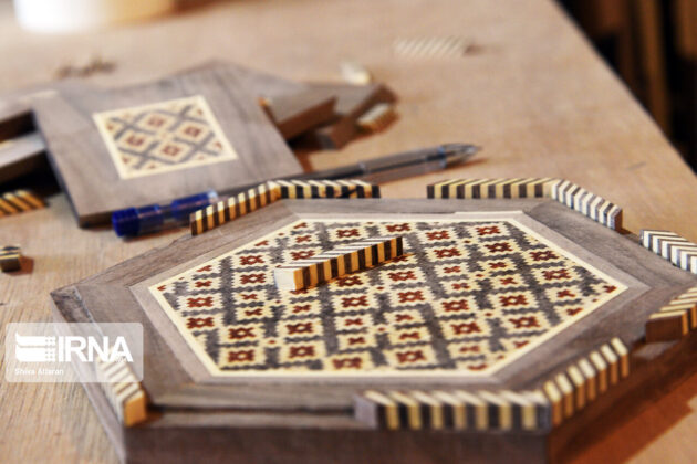 Javak-Kari; Traditional Art of Cutting Wood