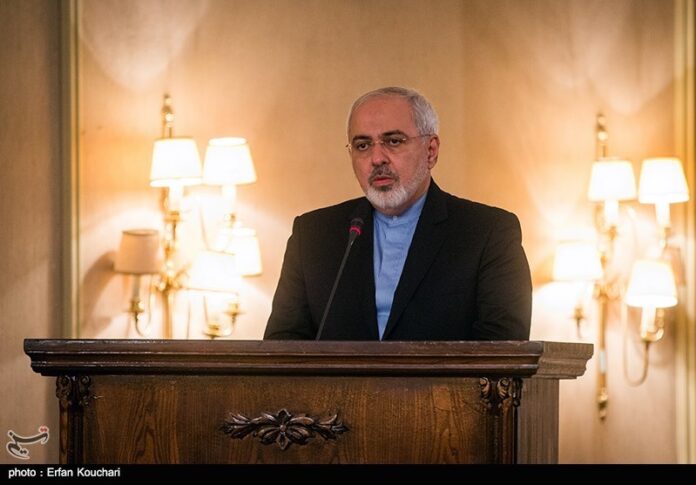 Zarif Reminds Saudis of Characteristics of 'Normal Country'