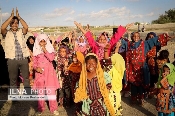 Flood-Hit Children in Iran's Sistan and Baluchestan