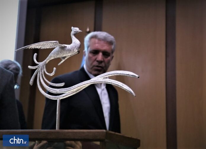 Iran Unveils National Tourism Brand