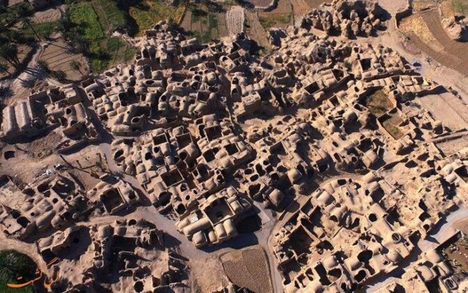 Iran's Esfahak Village Wins To Do 2020 Award