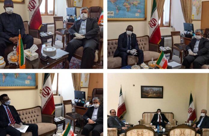 Iran FM’s Letters for Counterparts Submitted to Diplomats