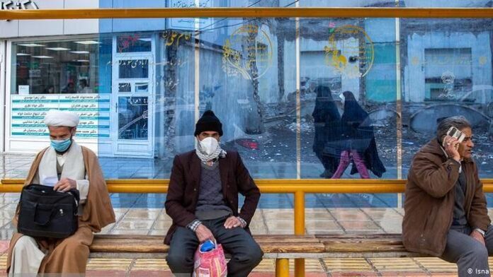 Iran President Earmarks Government Handouts for the Unemployed